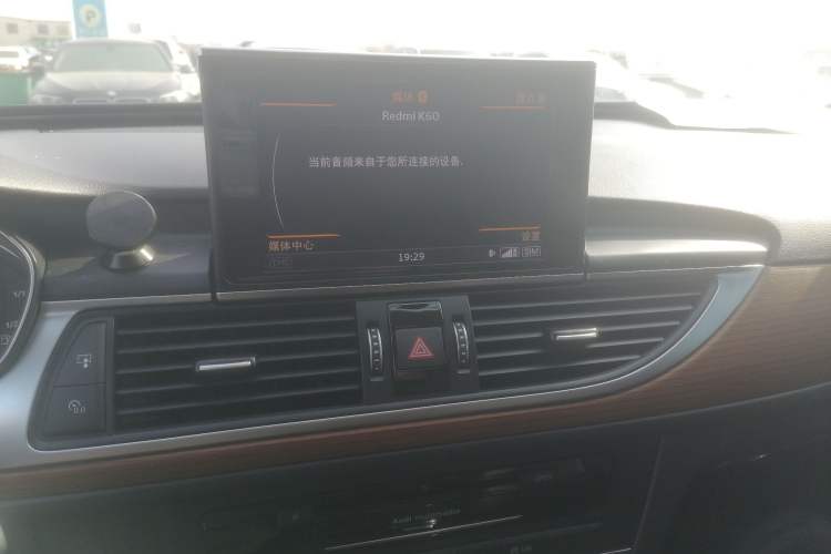 Used Audi A6L 2018 30 FSI Collector's Edition Audio And AC Panel