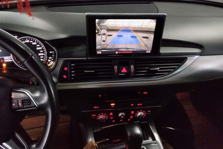 Used Audi A6L 2018 30th Anniversary Edition 35 TFSI Fashion Model Audio And AC Panel