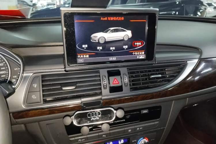Used Audi A6L 2018 30th Anniversary Edition 35 TFSI Sport Edition Audio And AC Panel