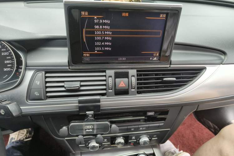 Used Audi A6L 2018 30th Anniversary Edition 35 TFSI Fashion Model Audio And AC Panel