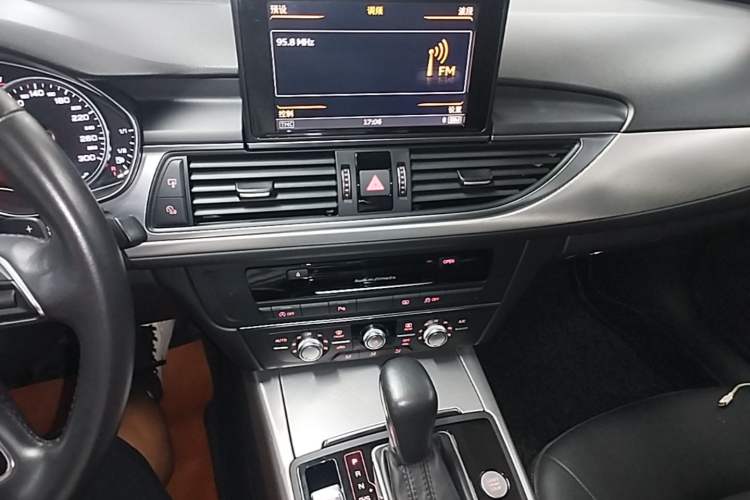 Used Audi A6L 2018 35 TFSI Collector's Edition Audio And AC Panel