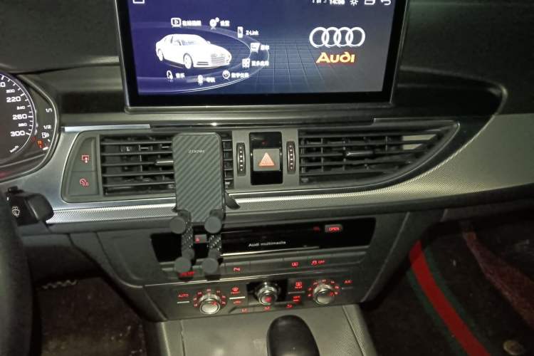 Used Audi A6L 2018 30th Anniversary Edition 35 TFSI Fashion Model Audio And AC Panel