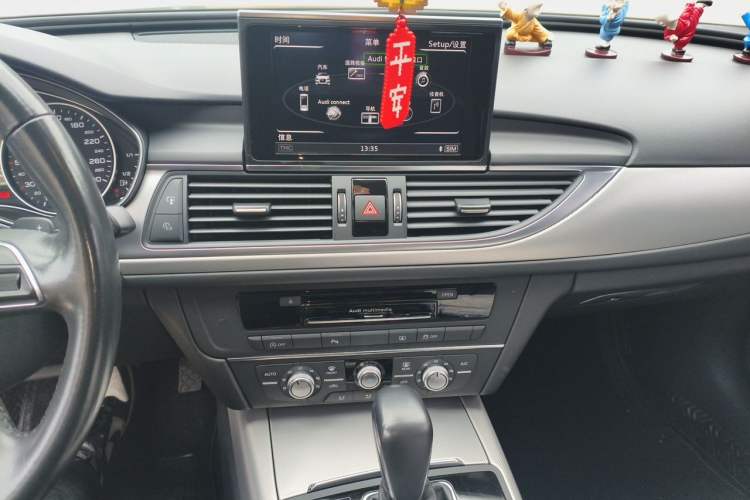 Used Audi A6L 2018 35 TFSI Collector's Edition Audio And AC Panel