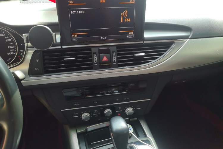 Used Audi A6L 2018 30th Anniversary Edition 35 TFSI Fashion Model Audio And AC Panel