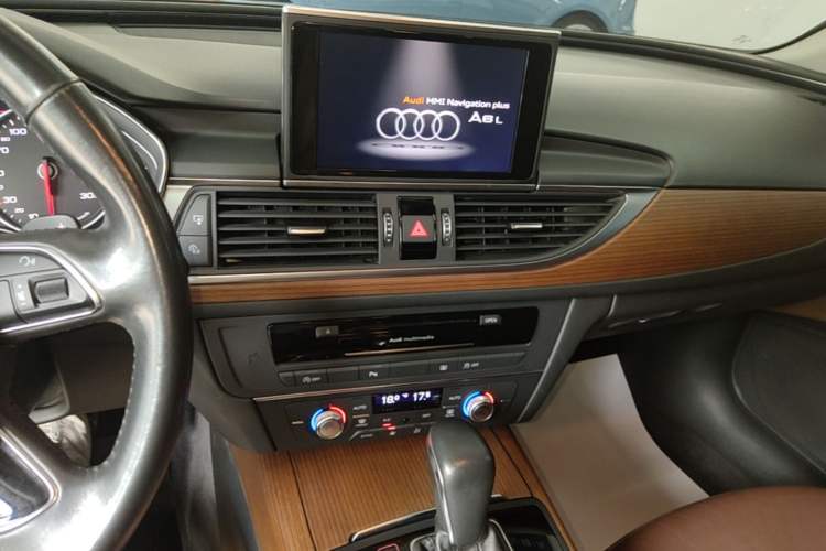 Used Audi A6L 2018 30th Anniversary Edition 30 FSI Style Model Audio And AC Panel