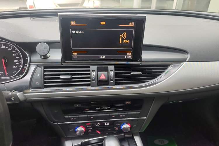 Used Audi A6L 2018 30th Anniversary Edition 35 TFSI Sport Edition Audio And AC Panel