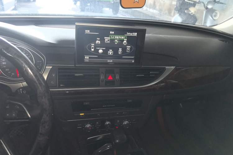 Used Audi A6L 2018 30th Anniversary Edition TFSI Trendy Model Audio And AC Panel