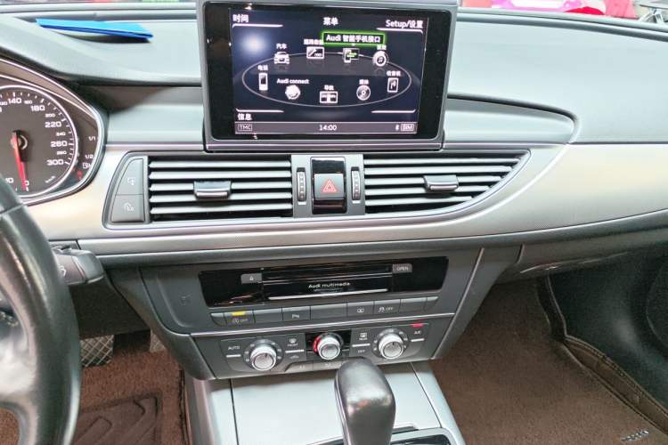 Used Audi A6L 2018 30th Anniversary Edition 35 TFSI Fashion Model Audio And AC Panel