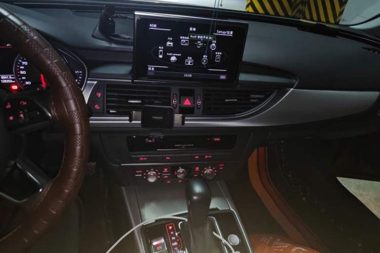 Used Audi A6L 2018 30th Anniversary Edition 35 TFSI Fashion Model Audio And AC Panel