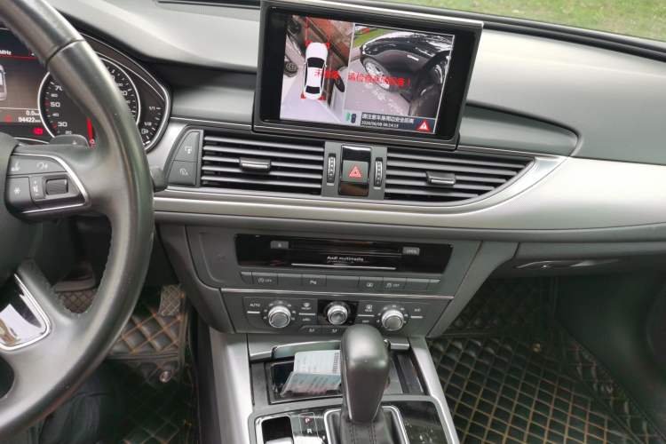 Used Audi A6L 2018 30th Anniversary Edition 35 TFSI Fashion Model Audio And AC Panel