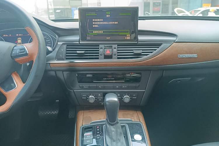 Used Audi A6L 2018 30th Anniversary Edition 35 TFSI Fashion Model Audio And AC Panel