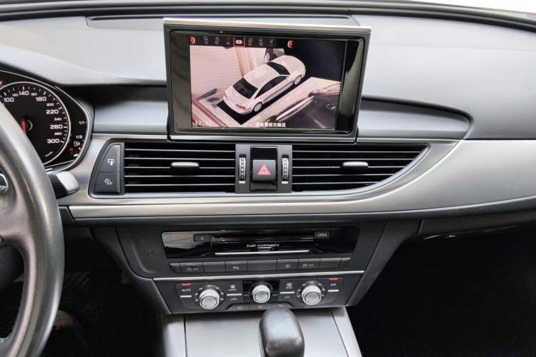 Used Audi A6L 2018 30th Anniversary Edition 35 TFSI Fashion Model Audio And AC Panel