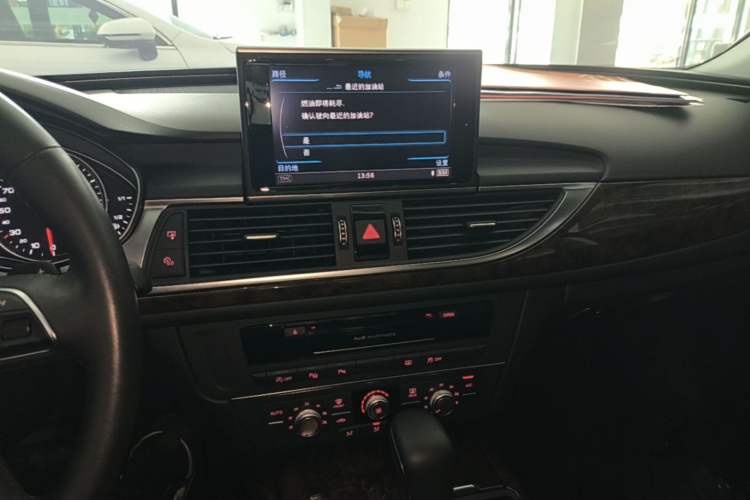 Used Audi A6L 2018 30th Anniversary Edition TFSI Trendy Model Audio And AC Panel