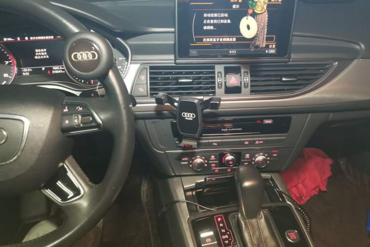 Used Audi A6L 2018 30th Anniversary Edition TFSI Trendy Model Audio And AC Panel