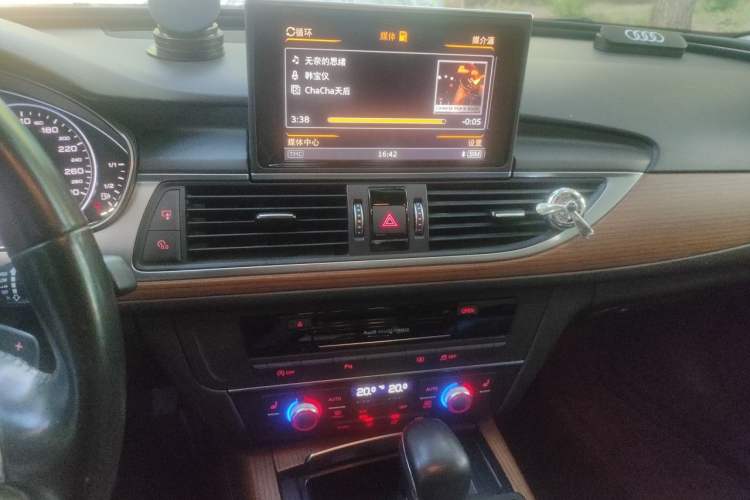Used Audi A6L 2018 30th Anniversary Edition 30 FSI Style Model Audio And AC Panel