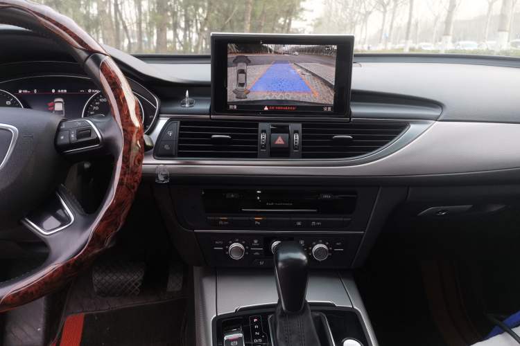 Used Audi A6L 2018 30th Anniversary Edition 35 TFSI Fashion Model Audio And AC Panel