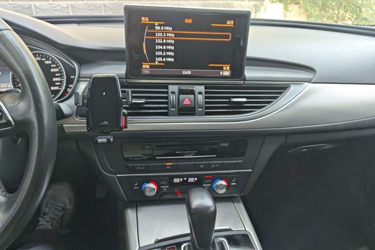 Used Audi A6L  Audio And AC Panel