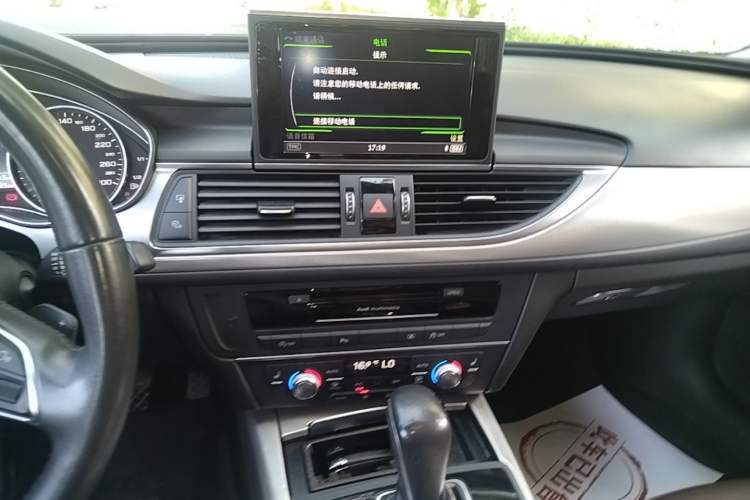 Used Audi A6L 2018 30th Anniversary Edition 35 TFSI Fashion Model Audio And AC Panel
