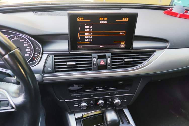 Used Audi A6L 2018 30th Anniversary Edition 35 TFSI Fashion Model Audio And AC Panel