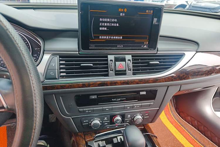 Used Audi A6L 2018 30th Anniversary Edition TFSI Trendy Model Audio And AC Panel