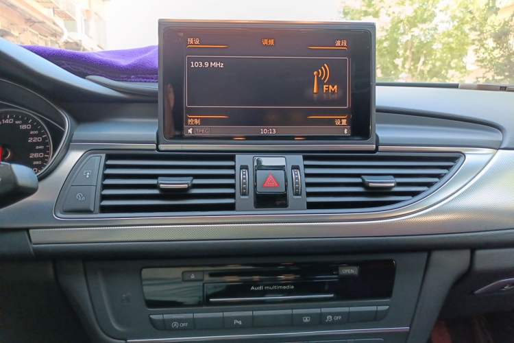 Used Audi A6L 2018 30th Anniversary Edition 45 TFSI quattro Sport model Audio And AC Panel