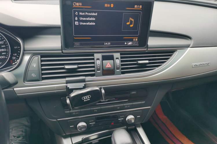 Used Audi A6L 2018 30th Anniversary Edition 45 TFSI quattro Sport model Audio And AC Panel