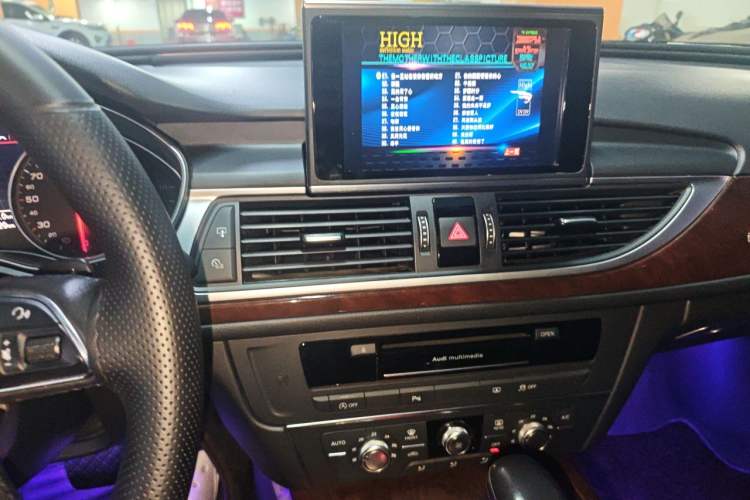 Used Audi A6L 2018 30th Anniversary Edition 35 TFSI Fashion Model Audio And AC Panel