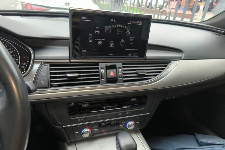 Used Audi A6L 2018 30th Anniversary Edition 35 TFSI Sport Edition Audio And AC Panel