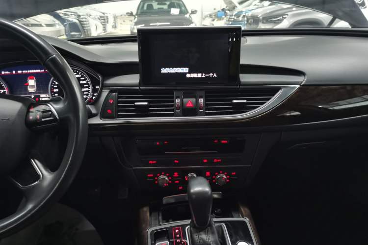 Used Audi A6L 2018 30th Anniversary Edition 35 TFSI Fashion Model Audio And AC Panel