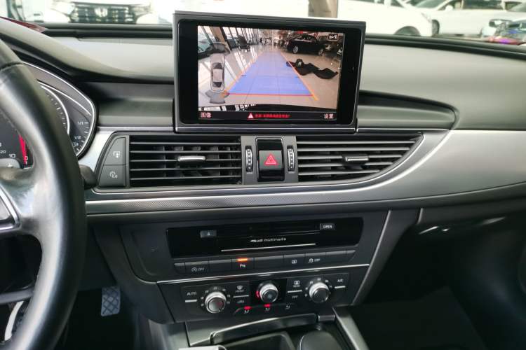 Used Audi A6L 2018 30th Anniversary Edition TFSI Trendy Model Audio And AC Panel