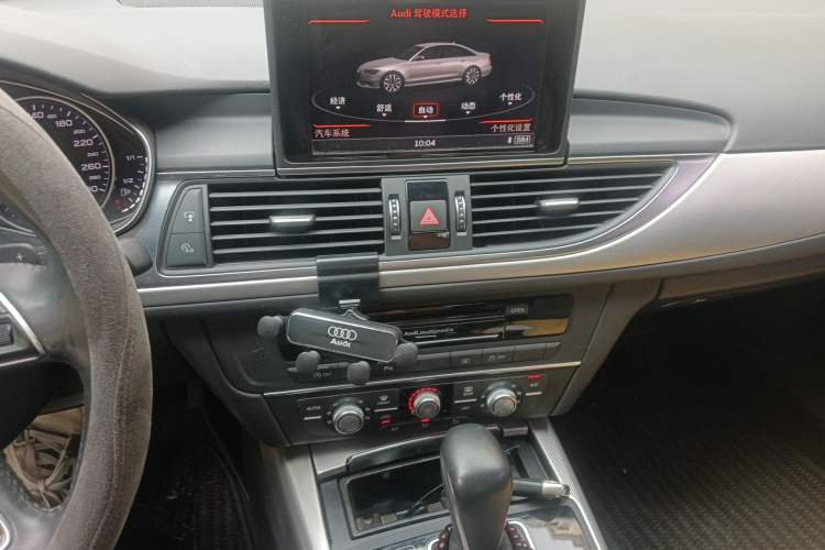 Used Audi A6L 2018 30th Anniversary Edition 35 TFSI Fashion Model Audio And AC Panel