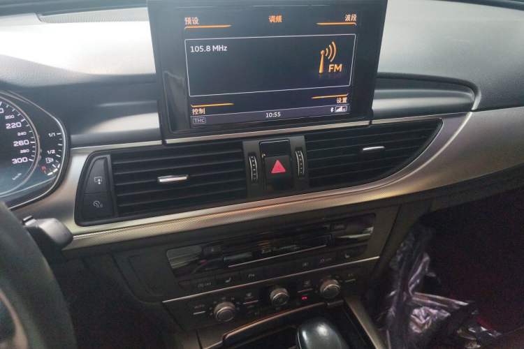 Used Audi A6L 2018 30th Anniversary Edition 35 TFSI Fashion Model Audio And AC Panel