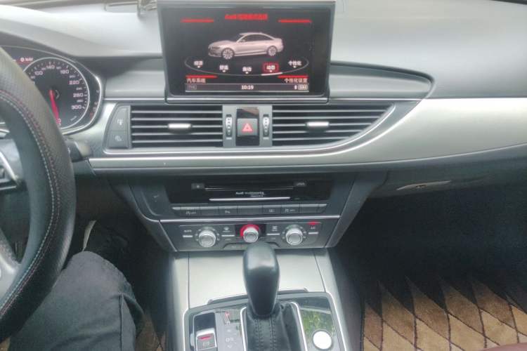 Used Audi A6L 2018 30th Anniversary Edition 35 TFSI Fashion Model Audio And AC Panel