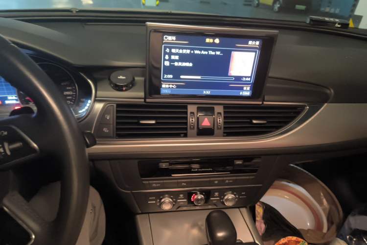Used Audi A6L 2018 30th Anniversary Edition TFSI Trendy Model Audio And AC Panel