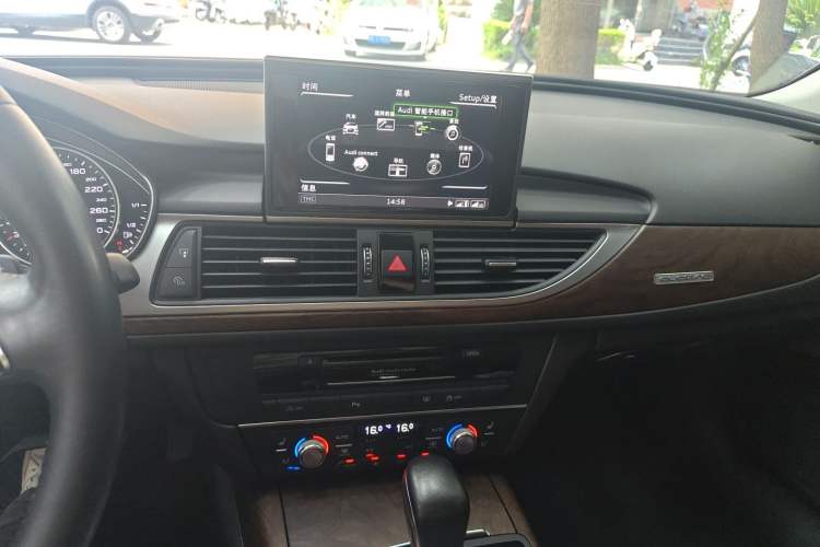 Used Audi A6L 2018 30th Anniversary Edition 45 TFSI quattro Luxury Model Audio And AC Panel
