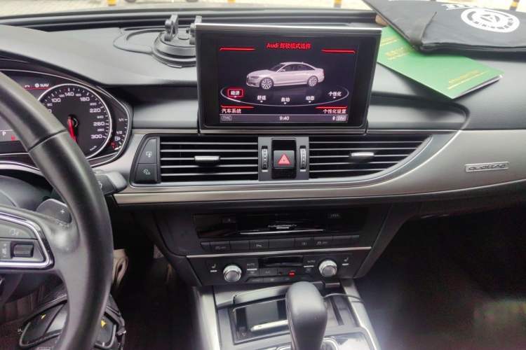 Used Audi A6L 2018 30th Anniversary Edition 45 TFSI quattro Sport model Audio And AC Panel