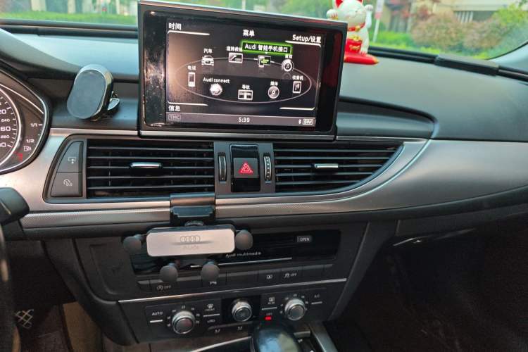 Used Audi A6L 2018 30th Anniversary Edition TFSI Trendy Model Audio And AC Panel