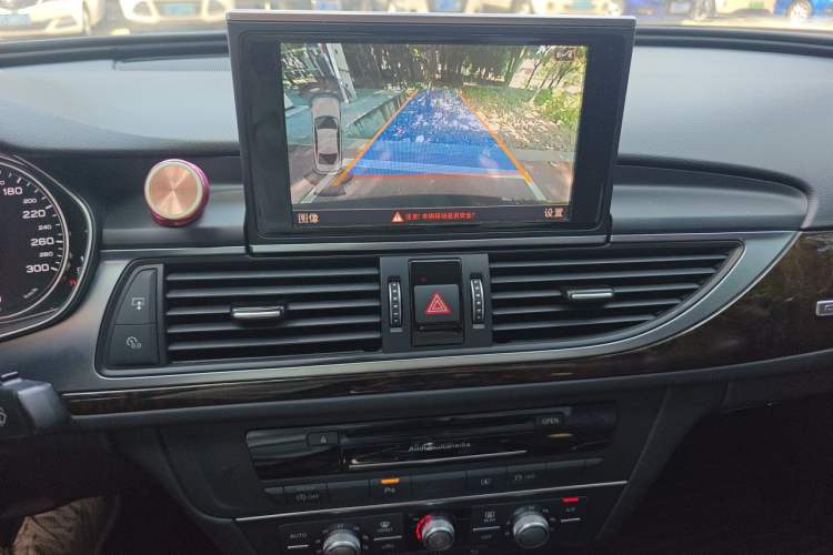 Used Audi A6L 2018 30th Anniversary Edition 35 TFSI Fashion Model Audio And AC Panel