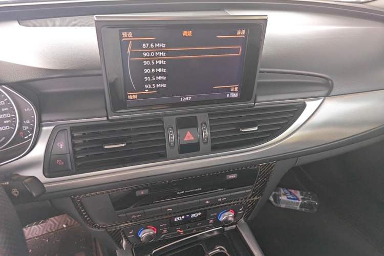 Used Audi A6L  Audio And AC Panel