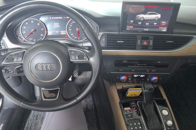 Used Audi A6L 2018 30th Anniversary Edition 35 TFSI Sport Edition Audio And AC Panel
