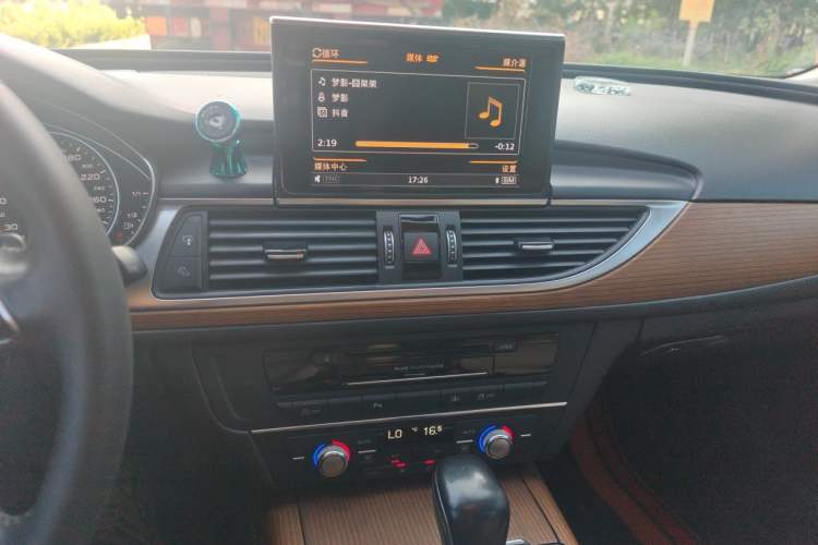 Used Audi A6L 2018 30th Anniversary Edition 30 FSI Style Model Audio And AC Panel