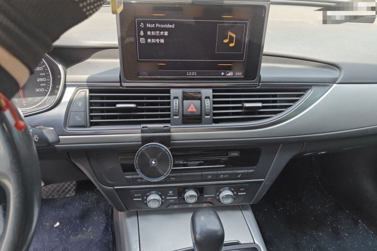 Used Audi A6L 2018 30th Anniversary Edition 35 TFSI Fashion Model Audio And AC Panel