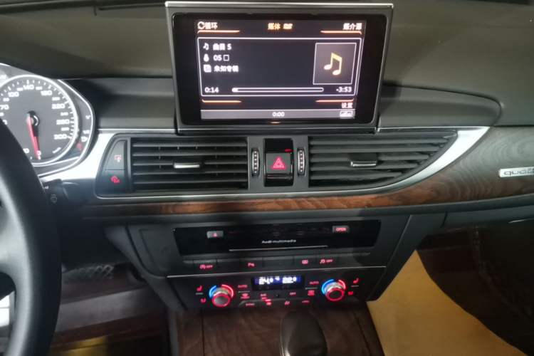 Used Audi A6L 2018 30th Anniversary Edition 45 TFSI quattro Luxury Model Audio And AC Panel