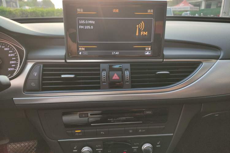 Used Audi A6L 2018 30th Anniversary Edition 35 TFSI Fashion Model Audio And AC Panel