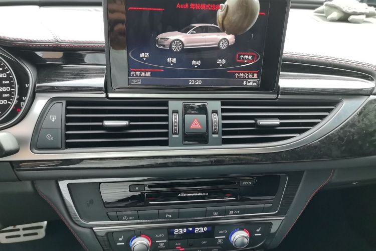 Used Audi A6L 2018 30th Anniversary Edition 45 TFSI quattro Sport model Audio And AC Panel