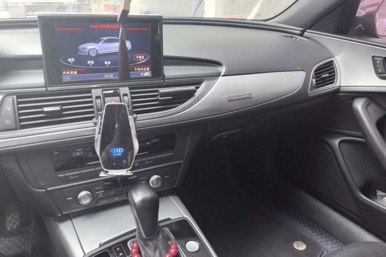 Used Audi A6L 2018 30th Anniversary Edition 45 TFSI quattro Sport model Audio And AC Panel