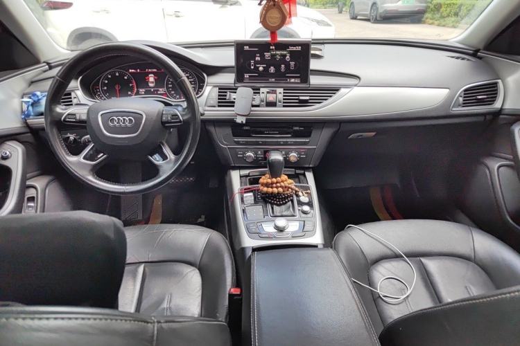 Used Audi A6L 2018 30th Anniversary Edition TFSI Trendy Model Center Console