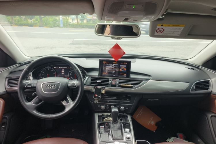 Used Audi A6L 2018 30th Anniversary Edition 35 TFSI Fashion Model Center Console
