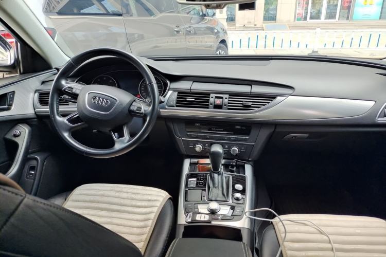 Used Audi A6L 2018 30th Anniversary Edition TFSI Trendy Model Center Console