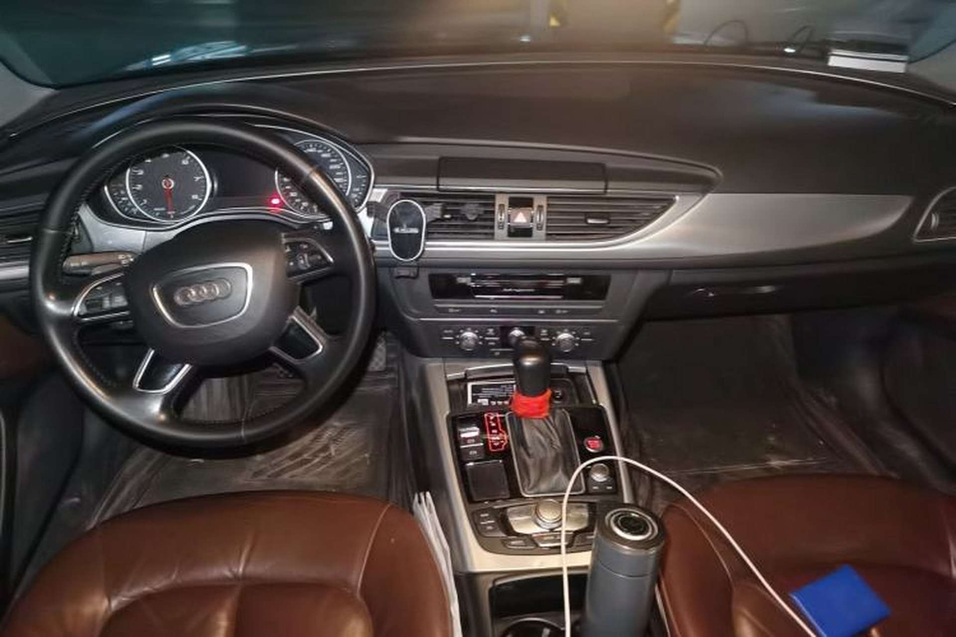 Used Audi A6L 2018 30th Anniversary Edition 35 TFSI Fashion Model Center Console